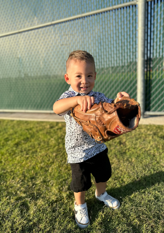 LIL SLUGGER